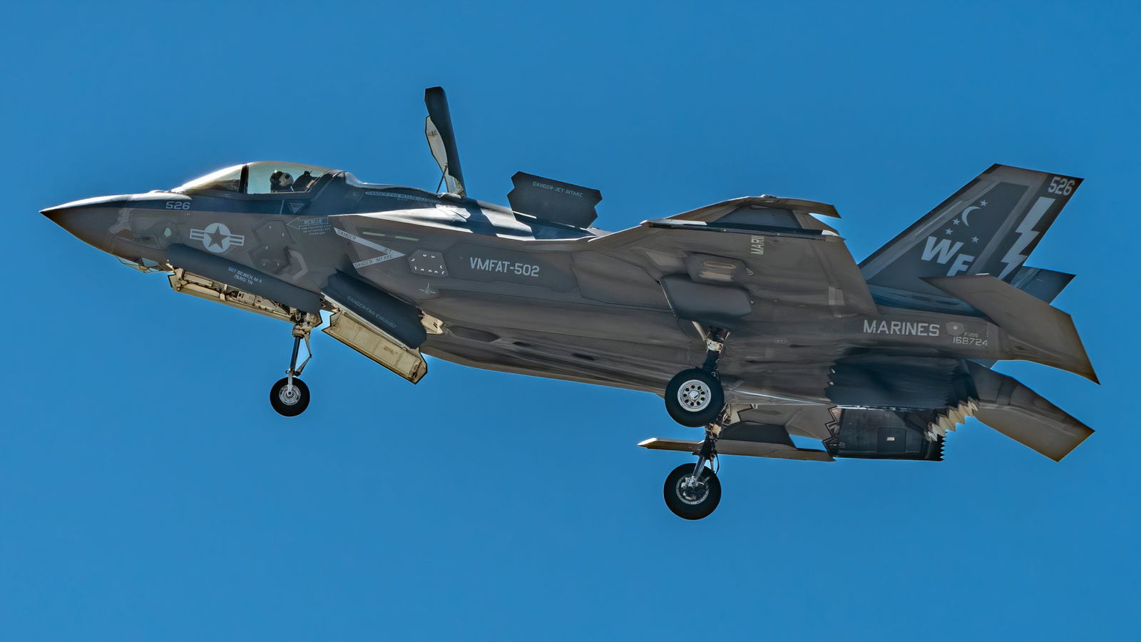 sf_f-35b-panther-of-vmfat-502-crawling-16x9_jak